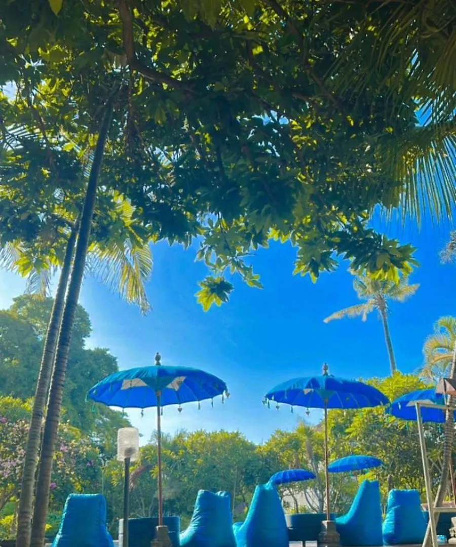לינה וארוחת בוקר Legian New Mekar Jaya Hotel