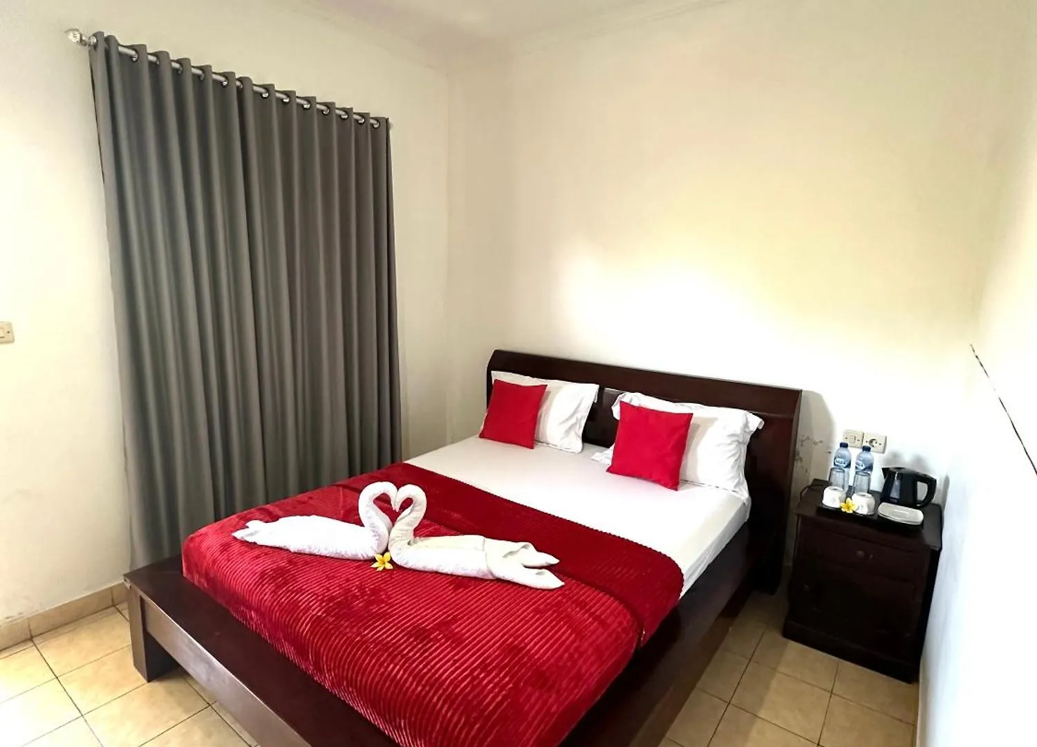 לינה וארוחת בוקר Legian New Mekar Jaya Hotel אינדונזיה