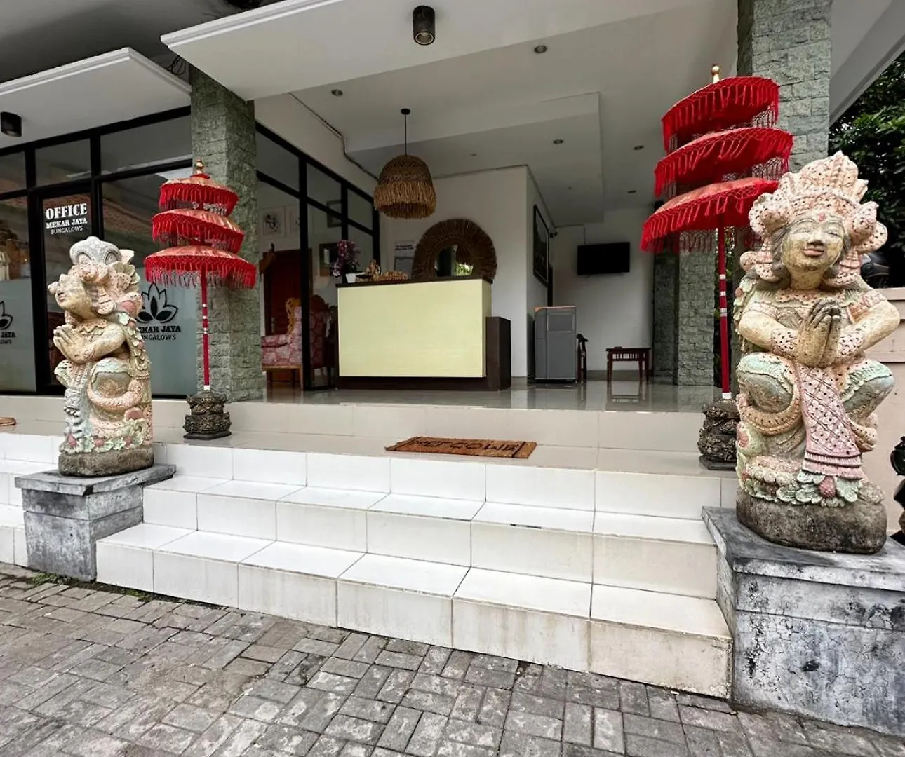 לינה וארוחת בוקר Legian New Mekar Jaya Hotel אינדונזיה